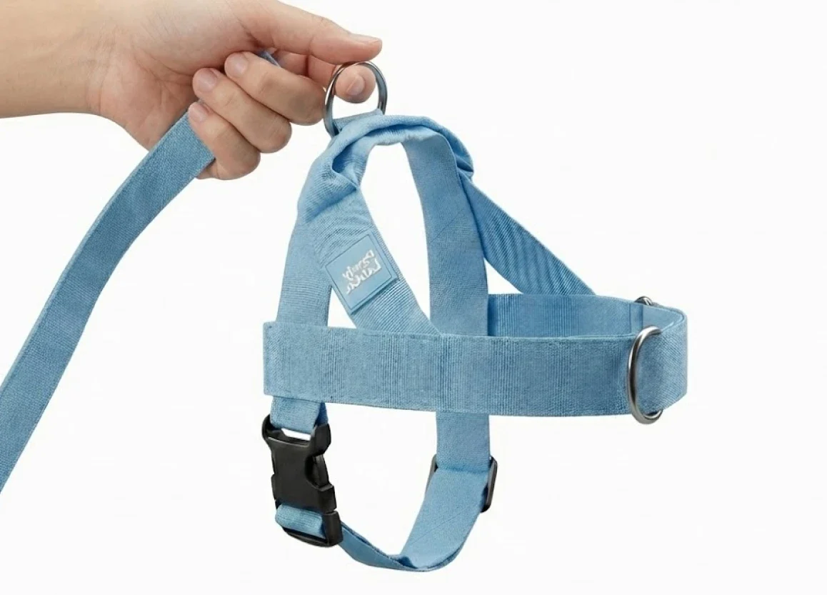 Proprietary Comfort-Web™ Nylon